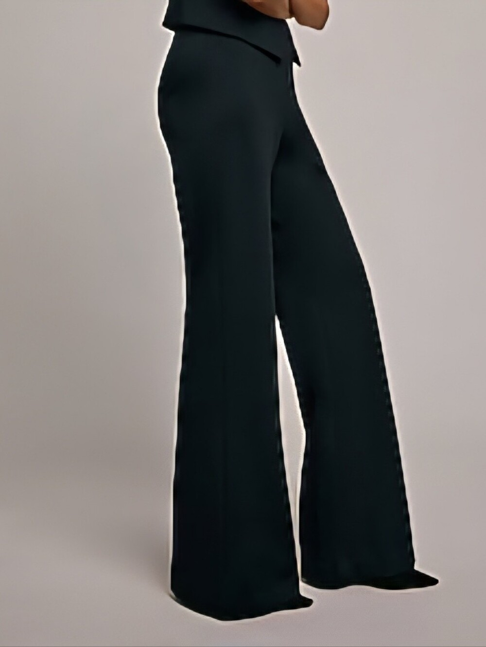 Express Dress Pants. Editor Fit. Size 2 Long. Black. Like New. - Picture 7 of 7